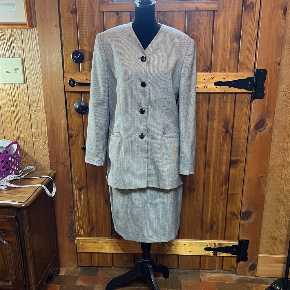 Vintage 2 piece Skirt set Vintage suit Emily size 14 Petite  2131
